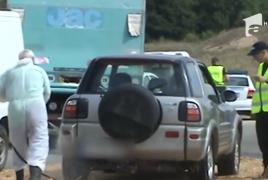 Trei bărbaţi din judeţul Brăila au fost prinşi de poliţişti după ce au furat 25 de kilograme de carne de porc cu pestă porcină