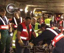 Misiune contracronometru în subteran. O armată de oameni lucrează la linia de metrou din nordul Capitalei