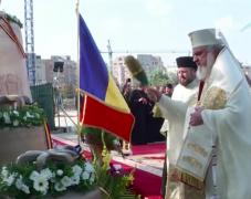 Cele 6 clopote ale Catedralei Mântuirii Neamului, sfințite de Patriarhul Daniel