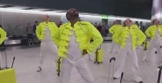 Omagiu pentru Freddie Mercury pe un aeroport din Londra