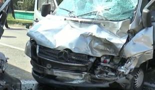 Accident teribil în judeţul Iaşi. 11 oameni au fost răniţi, între care o femeie transportată cu elicopterul SMURD