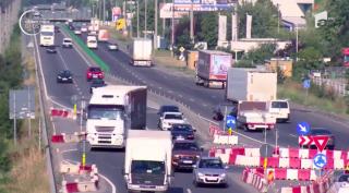 Oficialii se ceartă pe șoseaua de centură a Capitalei, iar șoferii stau blocați cu orele în trafic