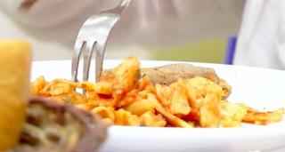 Masa caldă pentru elevi rămâne un program pilot și anul acesta