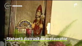 O statuetă din secolul al 15-lea, distrusă de restaurator. Sculptura a fost pictată în culori stridente, greu de privit