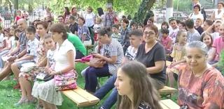 Premii și spectacole la final de vacanță, în grădina Valorilor Românești