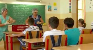 Anul școlar 2018 - 2019 a început, dar cu probleme în multe localități ale țării