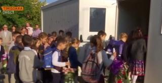 Pentru 150 de copii dintr-o clasă pregătitoare din Timişoara învaţă în containere