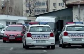 Misiune neobişnuită în Câmpulung Muscel! Polițiștii au recuperat un voal de mireasă, furat din bagajele nașei