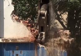 Demolarea Scolii 141, din București, a început chiar în prima zi de cursuri