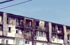 Păgubiții din blocul distrus de incendiu, în București, față în față cu dezvoltatorul!