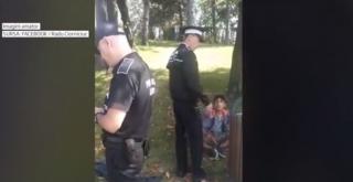 Adolescenţi prinşi la pescuit în parcul IOR, încătuşaţi de poliţişti: "Stai, bre, de ce să îmi puneţi cătuşele?"