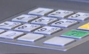 Grupare specializată în furturi de pe carduri, anihilată în Timiș și Bihor