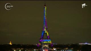 Spectacol de lumini în centrul Parisului, cu ocazia vizitei moştenitorului tronului nipon, Prinţul Naruhito