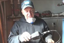 "Hornar de Bistriţa". Un bărbat a renunțat la șoferie pentru a deveni coșar high-tech