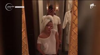 Jennifer Lopez îşi surprinde din nou fanii. Artista s-a pozat în costum de baie şi pare mai sexy ca niciodată