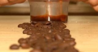 Espressorul portabil, inventat pentru iubitorii de cafea. Ingeniosul aparat încape în orice geantă