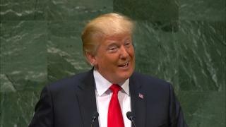 Donald Trump stârneşte hohote de râs la ONU, în sala plină de şefi de stat şi de guvern