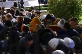 Înaintea celui mai mare pelerinaj ortodox din România s-a declanşat alerta la Iaşi. Enoriaşii ar putea răspândi virusul pestei porcine