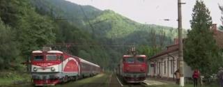 Tren de coșmar de la București la Cluj-Napoca. Locomotiva s-a defectat de două ori, iar sute de călători au așteptat în frig