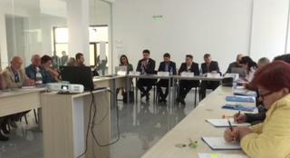 Băncile care impun clauze abuzive pot fi învinse şi în afara tribunalelor!