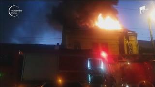 Incendiu puternic în Timișoara, la o casă din centrul istoric al orașului