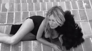 Kate Moss este din nou supermodelul cel mai bine plătit din Marea Britanie