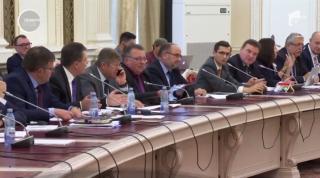 Scandal din cauza gazelor din Marea Neagră. Investitorii au părăsit sala, susţinând că nu au fost lăsaţi să intervină înd ezbatere