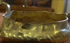 Un vas din aur din Epoca Bronzului, descoperit în Bistriţa, scrie istorie