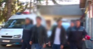 O tânără din Argeş a fost abuzată de doi tineri la o petrecere de majorat