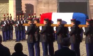 Franţa i-a adus un omagiu naţional cântăreţului Charles Aznavour