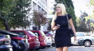 Prima noapte după gratii pentru Elena Udrea şi Alina Bica. Vacanţa lor s-a terminat după ce agenţii Interpol le-au ridicat din stradă