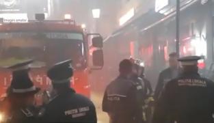 Panică în Centrul Vechi al Capitalei. Sute de tineri au fost evacuaţi dintr-un club din cauza unui incendiu