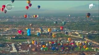Sute de baloane cu aer cald au colorat cerul statului american New Mexico