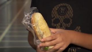 Elevii nu vor beneficia de programul "Cornul şi laptele" nici în luna octombrie