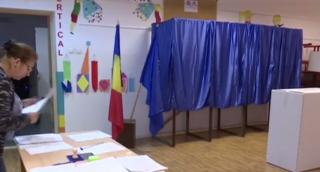 Aglomerație la predarea sacilor buletine de vot, după referendumul pentru famile