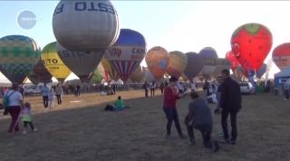 Spectacol pe cer. Peste 100 de baloane s-au înălțat la Baia Mare