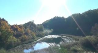 În inima Transilvaniei, se ascunde un loc desprins parcă din basme. Tăul Căianului, lacul care nu seacă niciodată