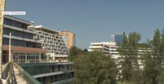 Litoralul românesc are 300 de hoteluri construite în comunism, însă doar 100.000 de turiști anual. Bulgarii adună două milioane