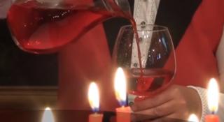 Meniul lui Dracula pe masa de Halloween. Pregătiri pentru cea mai înfricoşătoare noapte