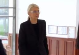 Ce acuzații i se aduc lui Carmen Adamescu, aflată în arest la domiciliu