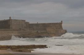 Stare de alertă în Peninsula Iberică. Portugalia a fost lovită de primul uragan din ultimii 176 de ani