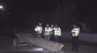 Accident grav cu 5 victime în Suceava, între o căruţă şi o autoutilitară. O fetiţă este în stare extrem de gravă