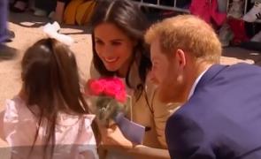 Prima zi a turneului în Australia a fost plină de surprize pentru Meghan Markle şi Prinţul Harry