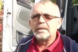 "No reţea, no GPS"! Un şofer român de TIR face senzație în Germania, după ce a rămas înţepenit pe un drum prea îngust