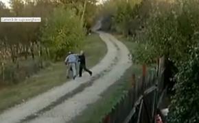 Un fost poliţist din Cluj, dat afară din sistem, a bătut un om până l-a băgat în comă