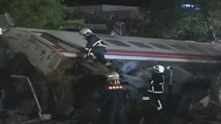 Imaginile accidentului feroviar din Taiwan, cu peste 20 de morți și 170 de răniți