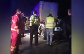 Carnagiu pe o șosea, în apropiere de Calafat. O familie a murit pe loc, după ce maşina în care se aflau s-a izbit de un tractor
