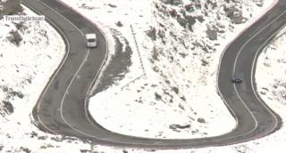 Ninsoarea a închis deja Transalpina. Când se va închide Transfăgărăşanul
