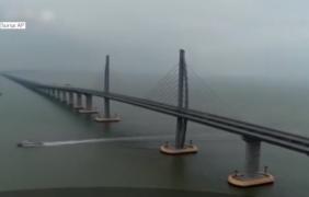 Cel mai lung pod maritim din lume a fost inaugurat în China. Lucrările au durat 9 ani