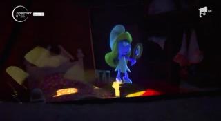 "Ştrumfii" au împlinit 60 de ani. Momentul a fost marcat cu un tort imens și muzică de fanfară